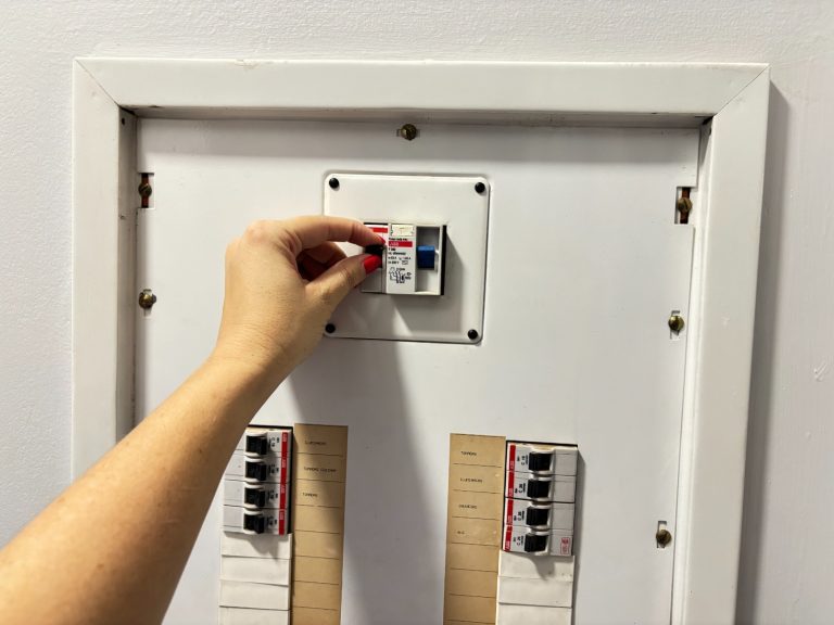 Goiás registra aumento no consumo de energia e pico acontece à noite