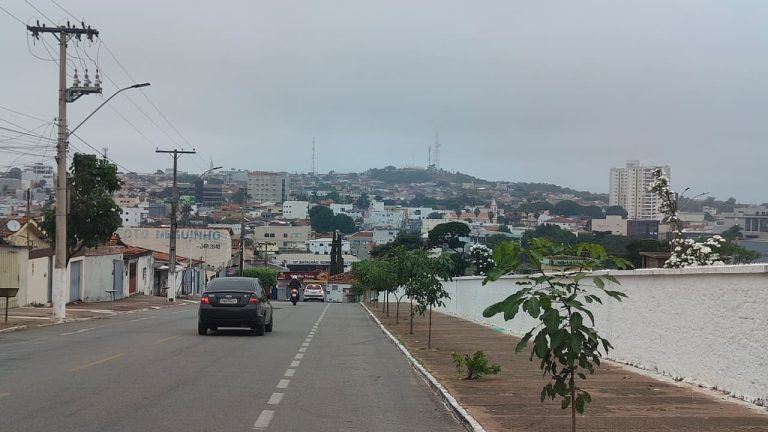 Massa de ar polar avança sobre Catalão e derruba temperaturas drasticamente; frio deve continuar durante a semana