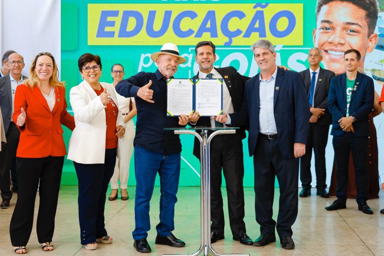 Nova sede do IF Goiano é inaugurada em Catalão com presença do presidente Lula