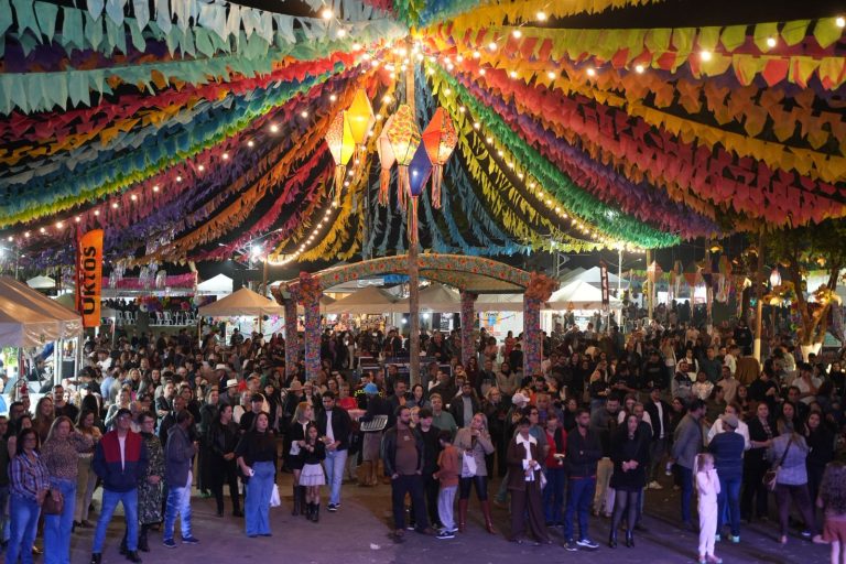 Arraiá da Prefeitura abre edição 2026 com shows, gastronomia e estrutura reforçada