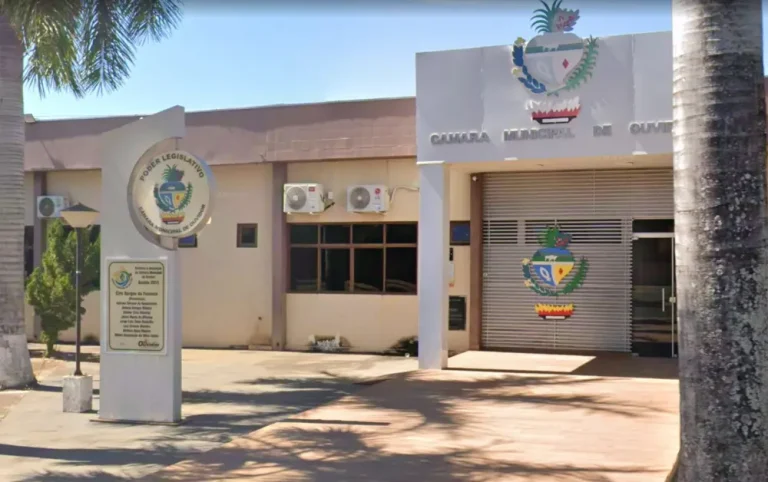 MPGO investiga contratos após Câmara de Ouvidor comprar 180 kg de coxinha e 216 kg de pão francês