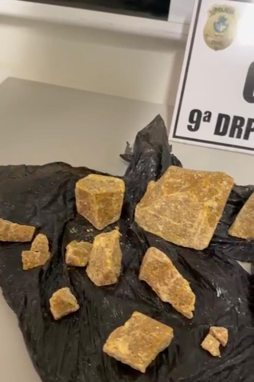 PC prende suspeito de tráfico pela 3ª vez e apreende meio quilo de cocaína em Catalão